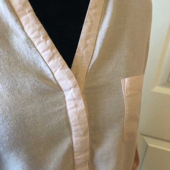 Light pink button down cotton shirt - Picture 3 of 8